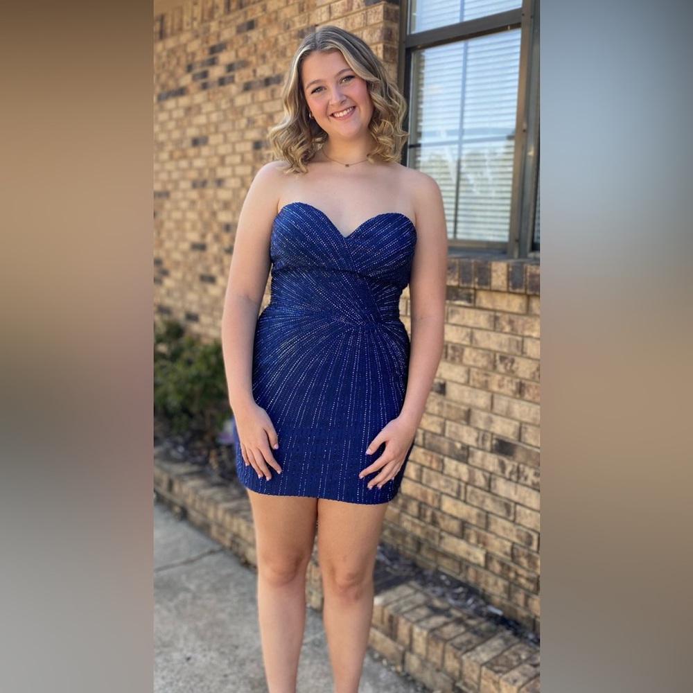 Formal sleeveless dress